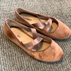 Girls slip on ballet style shoe